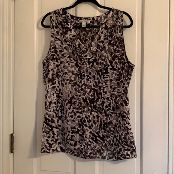 Banana Republic Tops - Banana Republic Ruffled V-Neck Blouse